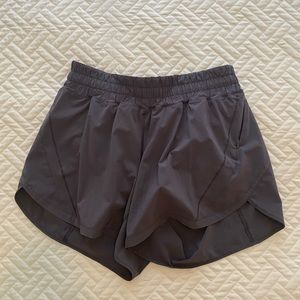 Lululemon track that mid rise short 5”
